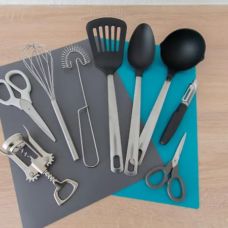 Tolstov - Monteurwohnungen Mit 3 Zimmern , Balkon Und Parkplatz Apartment