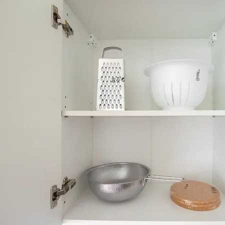 Tolstov - Monteurwohnungen Mit 3 Zimmern , Balkon Und Parkplatz Apartment *